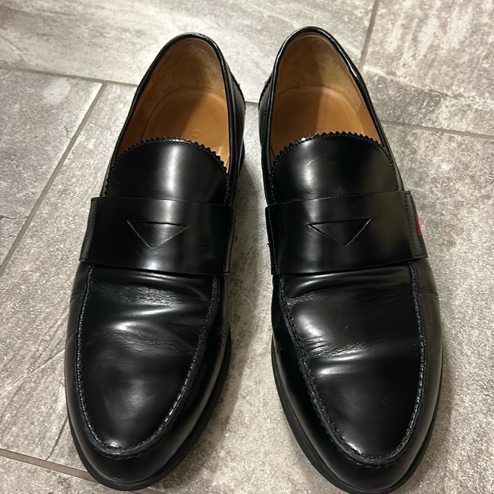GUCCI Black and Red Loafers Slip-Ons - Picture 2 of 14